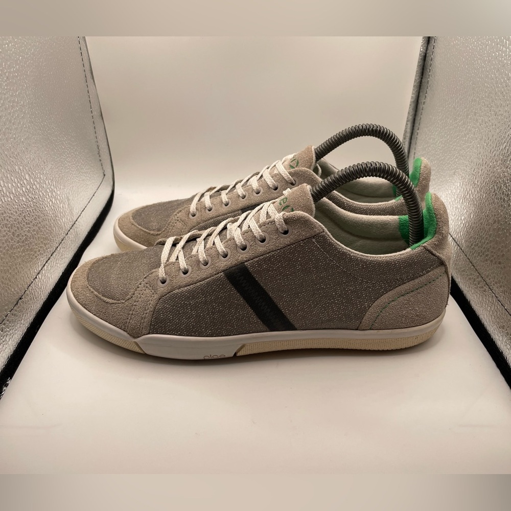 PLAE Prospect Sneakers in Gray women’s size 8